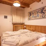 Casa Lacedel 2, On Slopes 公寓