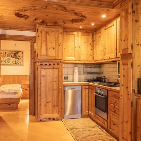 Casa Lacedel 2, On Slopes Apartment *