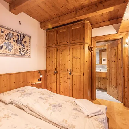 Casa Lacedel 2, On Slopes Cortina d'Ampezzo