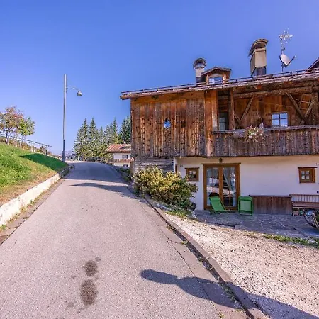 Casa Lacedel 2, On Slopes 아파트 *