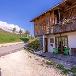 Casa Lacedel 2, On Slopes 코르티나 담페조