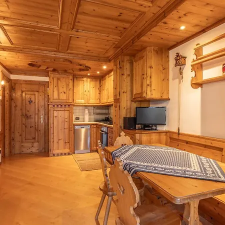 Casa Lacedel 2, On Slopes *